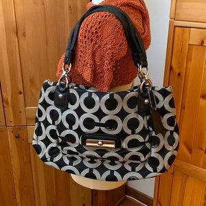 Coach big C signature shoulder bag.